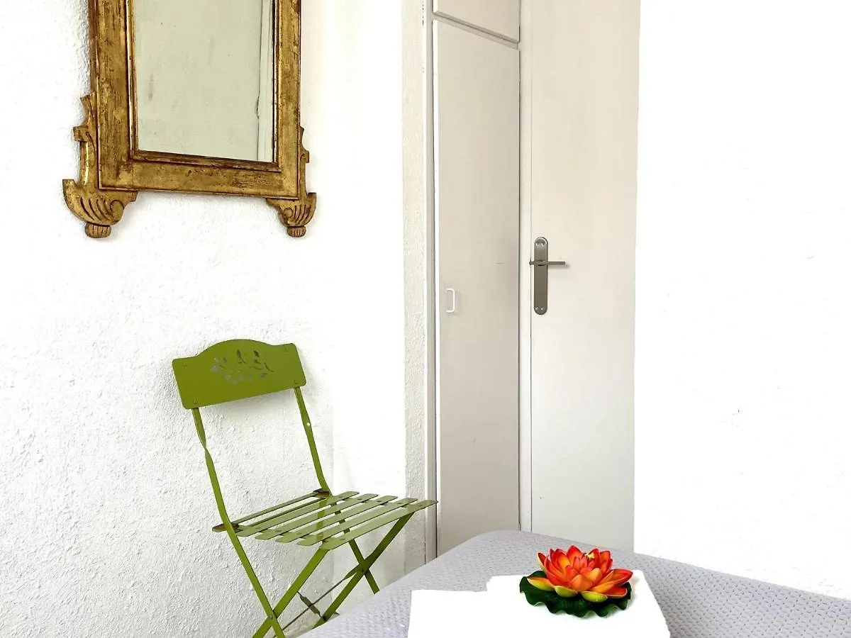 Apartbeach Malta Capri Vistas Playa Y Climatizado Salou 0*,