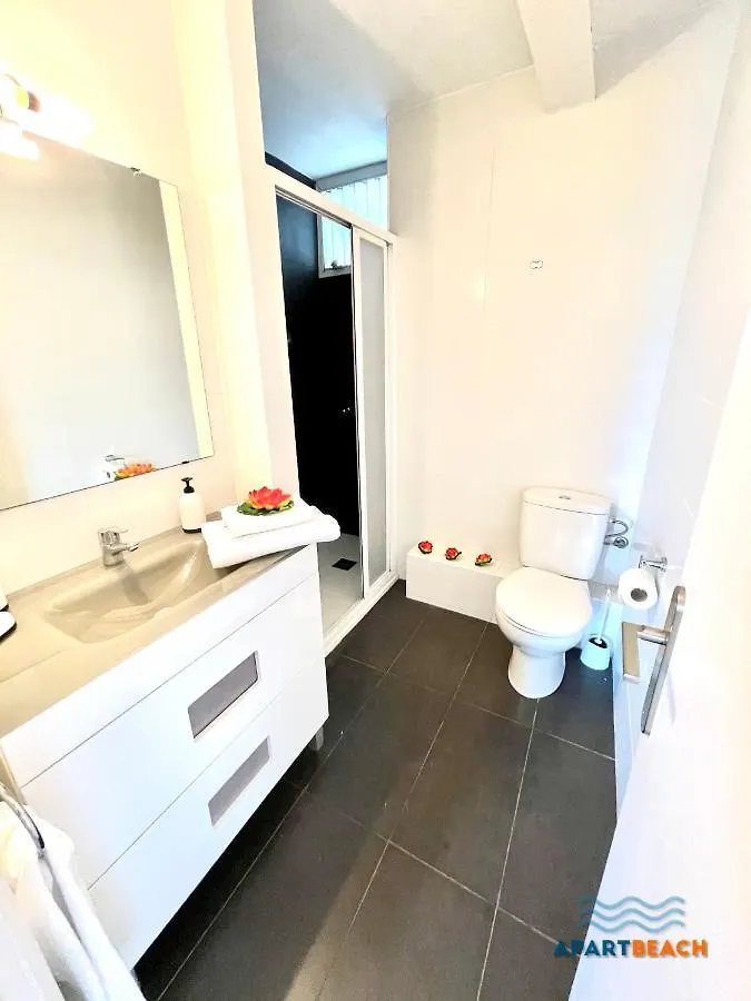 Apartbeach Malta Capri Vistas Playa Y Climatizado Salou Lägenhet